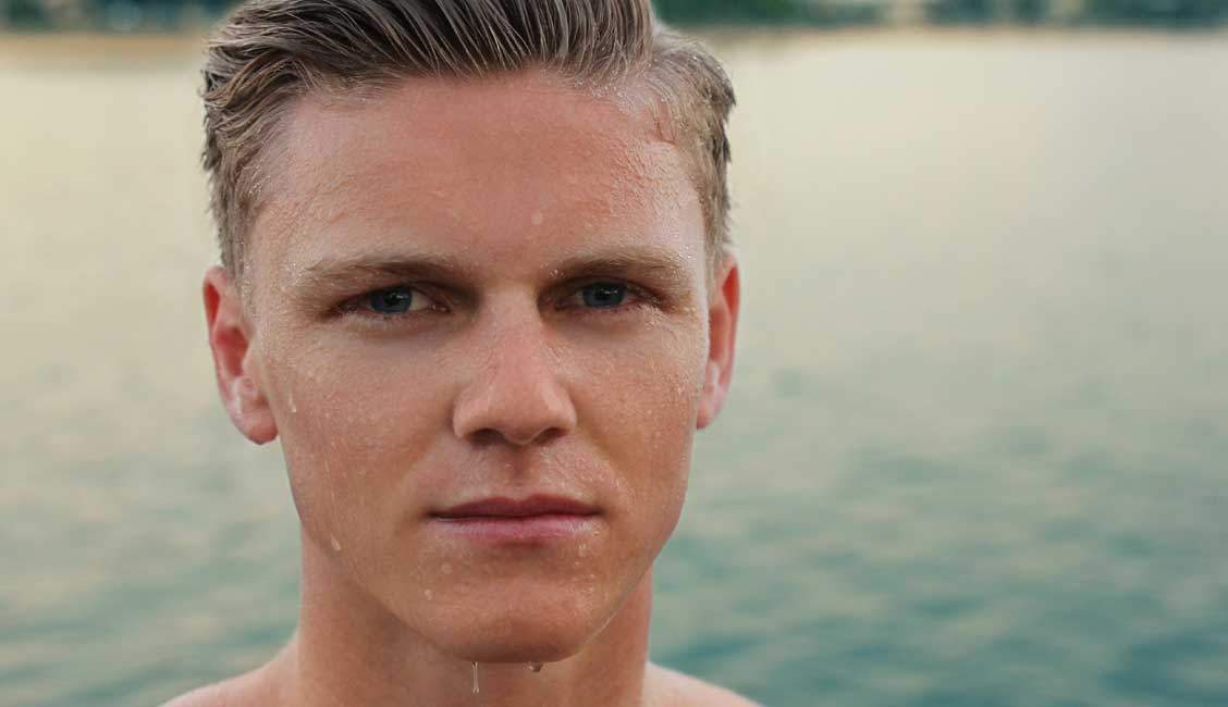 Hübscher Mann kurz vorm ersten Date